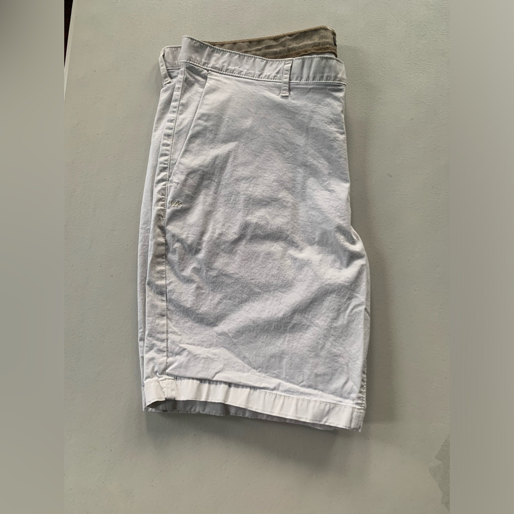 Michael Kors Men's Flat Front Chino Shorts - Size 38, Light Stone/Khaki